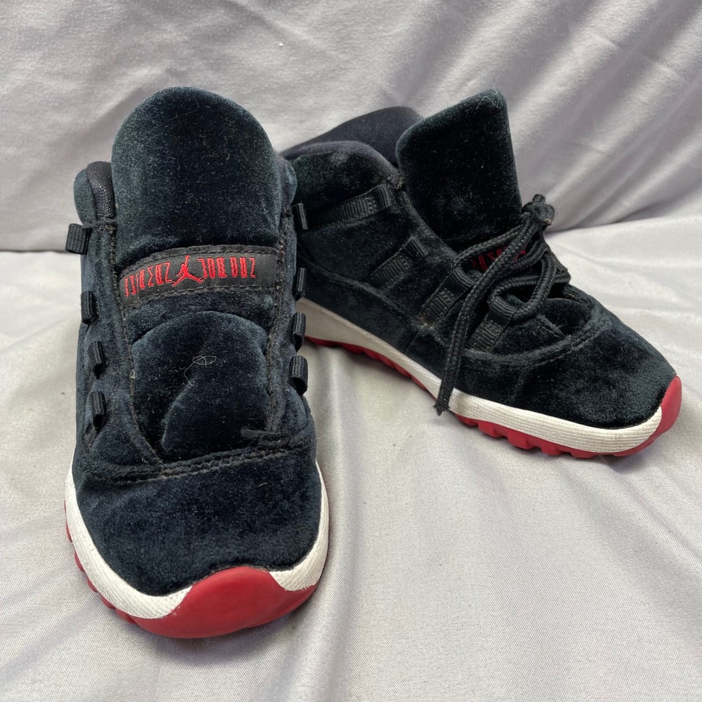 Jordan 11 CMFT Low Black Gym Red Velvet Toddler Sneakers 10C HF7808-061